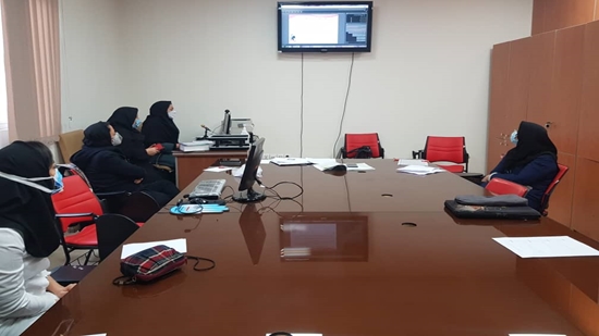 وبینار آشنایی با داروهای مورد استفاده در گلوکوم برگزار شد 